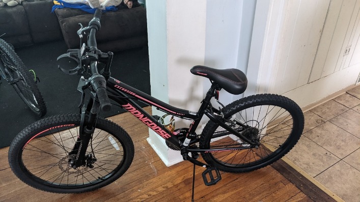 mongoose excursion mountain bike